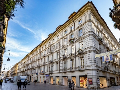 Vendita Appartamento Via Mercanti, Torino