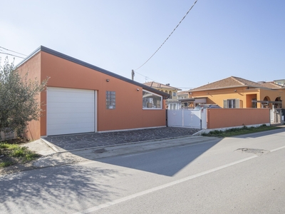 Villa 9 locali di 126 m² in Alba Adriatica