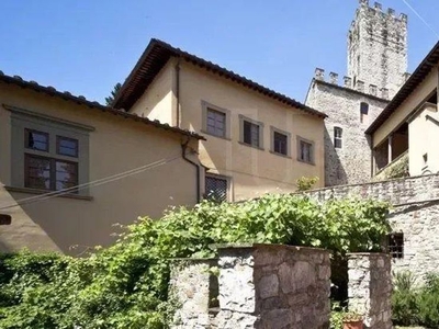 Villa di 1900 mq in vendita Firenze, Italia
