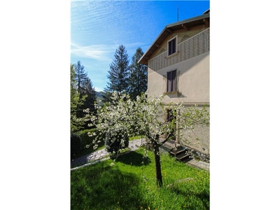 Villa in Via Sighignola, 6, Alta Valle Intelvi (CO)