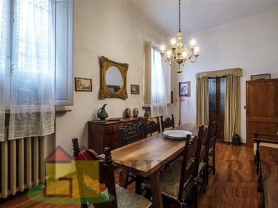 Villa seminuova in zona Entro Mura a Ferrara