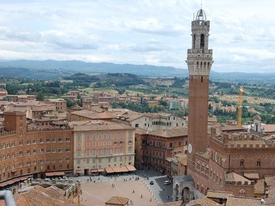 Locale commerciale in affitto, Siena centro storico