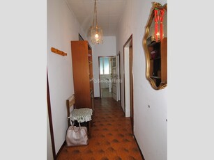 Appartamento in Affitto a Livorno, zona Fabbricotti, 700€, 100 m², arredato