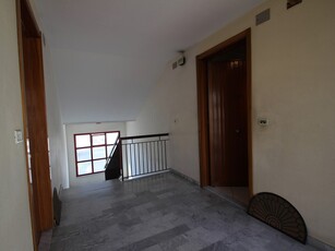 Appartamento in Vendita a Catania, 100'000€, 120 m²