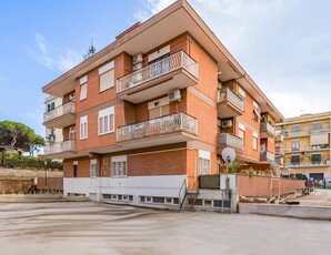 Appartamento in vendita a Roma - Zona: Alessandrino
