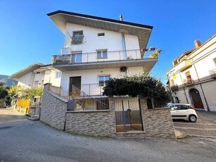 Appartamento in vendita a Rotondi, C/so Girolamo del Balzo, 287 - Rotondi, AV