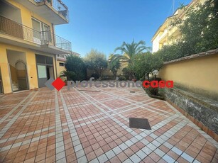 Appartamento in vendita a San Nicola la Strada, Via Vanoni, 8 - San Nicola la Strada, CE