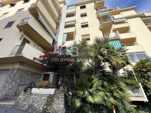 Appartamento in vendita a Sanremo - Zona: Poggio