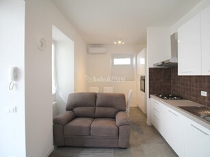 Bilocale in Affitto a Lecco, zona Acquate, 590€, 49 m², arredato
