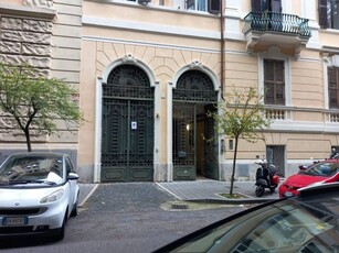 Bilocale in Affitto a Roma, zona Prati, 1'200€, 58 m², arredato