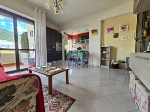 Bilocale in Vendita a L'Aquila, zona Pettino, 115'000€, 50 m², arredato