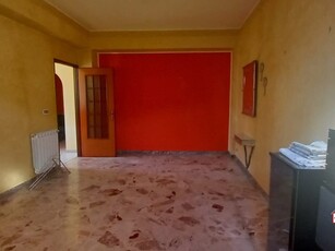 Bilocale in Vendita a Messina, 29'900€, 68 m²