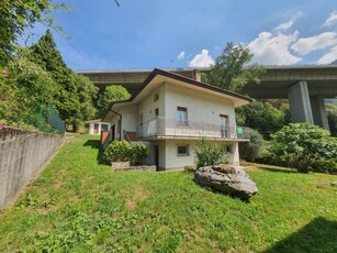 CASA INDIPENDENTE BICAMERE CON GIARDINO FR. SOMPLAGO Cavazzo Carnico