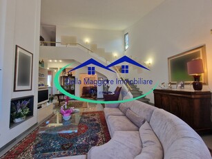Casa Indipendente in Vendita a Livorno, zona MONTENERO BASSO, 1'290'000€, 308 m²