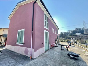 Casa semi indipendente in nuova costruzione a Sarzana