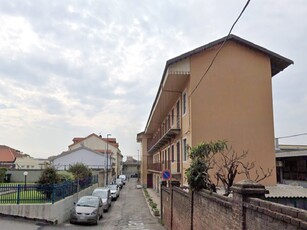 Casa Semi Indipendente in Vendita a Torino, zona Lucento, 380'000€, 570 m²