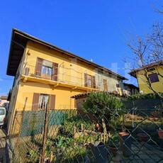 Casa singola in Strada Barazzetto Vandorno, 204 a Biella