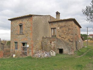Casolare In Vendita a Cortona: Opportunità Unica Nelle Vicinanze delle Terme di Manzano