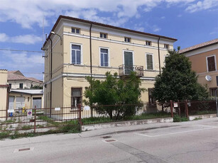 Complesso immobiliare in centro a Copparo