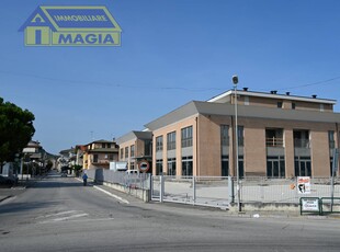 Fondo commerciale in vendita Ascoli piceno