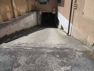 Garage / Posto auto in Via Pizzoferrato in zona Centro a Pescara