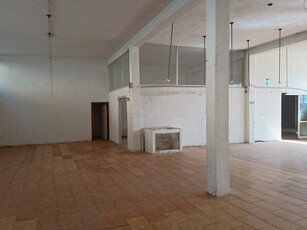 Immobile commerciale in Affitto a Fermo, zona Salvano, 900€, 400 m²