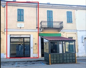 Negozio / Locale in vendita a Casteggio