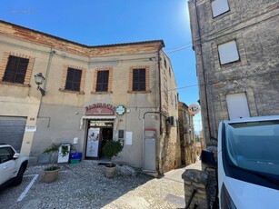 Negozio / Locale in vendita a Ripatransone