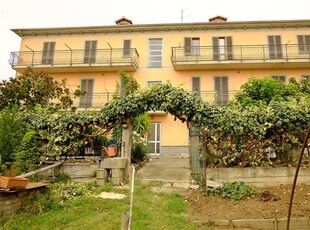 Palazzo in Via Marconi 5 a Cuccaro Monferrato