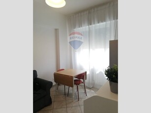 Trilocale in Affitto a Arezzo, zona Centro storico, 680€, 50 m²