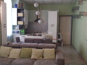 Trilocale in Affitto a Biella, zona Centro, 225€, 99 m², arredato
