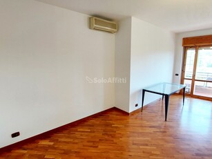 Trilocale in Affitto a Roma, zona Eur, 1'250€, 90 m², con Box