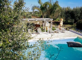 Trullo con piscina privata a Ostuni, Puglia [8 ospiti]