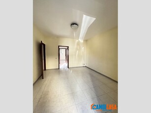 Ufficio in Affitto a Palermo, 330€, 61 m²