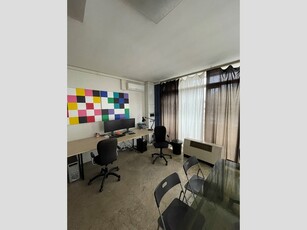 Ufficio in Vendita a Modena, 40'000€, 34 m²