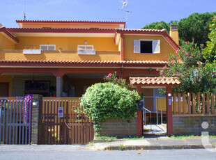 villa in vendita a Ladispoli
