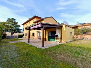 Villa tricamere con giardino esclusivo Casarsa della Delizia