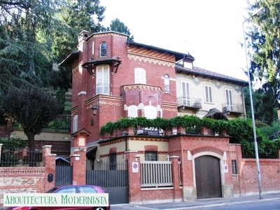 Villa con giardino a Torino