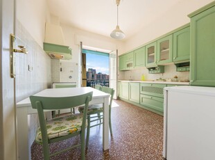 Affitto Appartamento Via Bartolomeo Carrea, Genova