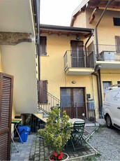 appartamento in Vendita ad Sesto Calende - 78000 Euro