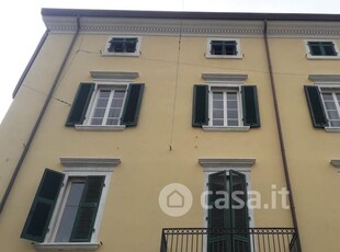 Appartamento in Vendita in a Carrara