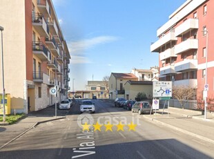 Appartamento in Vendita in Via Alessandro Gallazzi a Cremona