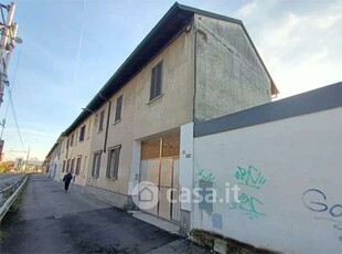 Appartamento in Vendita in Via Alessandro Manzoni 27 -1 a Varedo