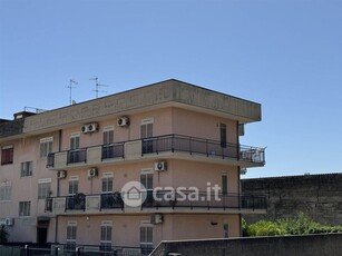 Appartamento in Vendita in Via Alessandro Volta a Catania