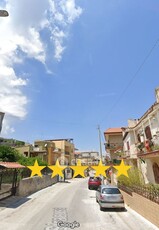 Appartamento in Vendita in Via Bainsizza a Siracusa