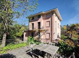 Appartamento in Vendita in Via Bicocca a Varese