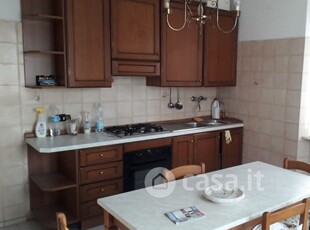 Appartamento in Vendita in Via Bonascola 60 a Carrara