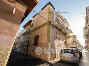 Appartamento in Vendita in Via Cesare Cantù 120 a Palo del Colle