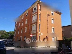 Appartamento in Vendita in Via Costanzo Ebat 7 a Livorno