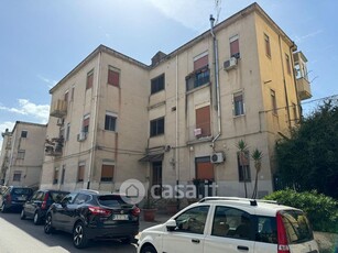 Appartamento in Vendita in Via Edmondo de Amicis a Caltanissetta